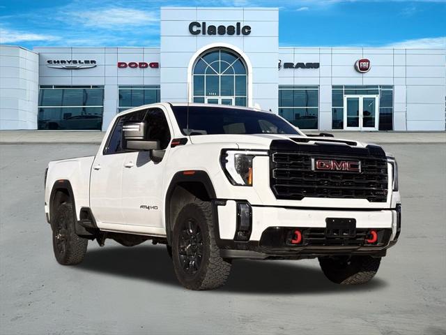 2024 GMC Sierra 2500HD 4WD Crew Cab Standard Bed AT4