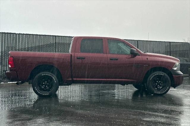 2022 RAM 1500 Classic Tradesman Crew Cab 4x4 57 Box