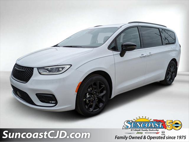 2025 Chrysler Pacifica PACIFICA LIMITED