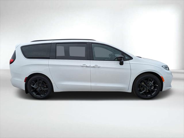 2025 Chrysler Pacifica PACIFICA LIMITED