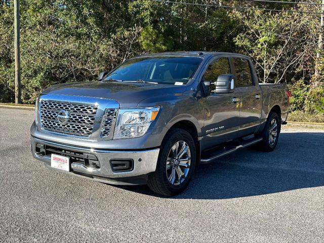 2019 Nissan TITAN SV