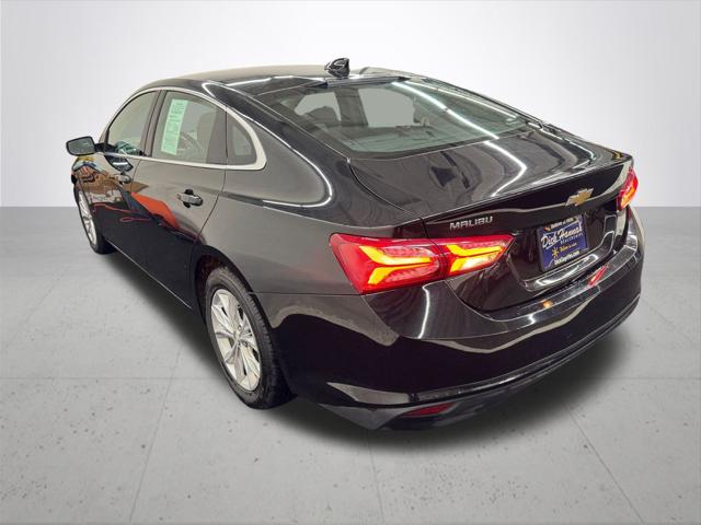 2022 Chevrolet Malibu FWD LT