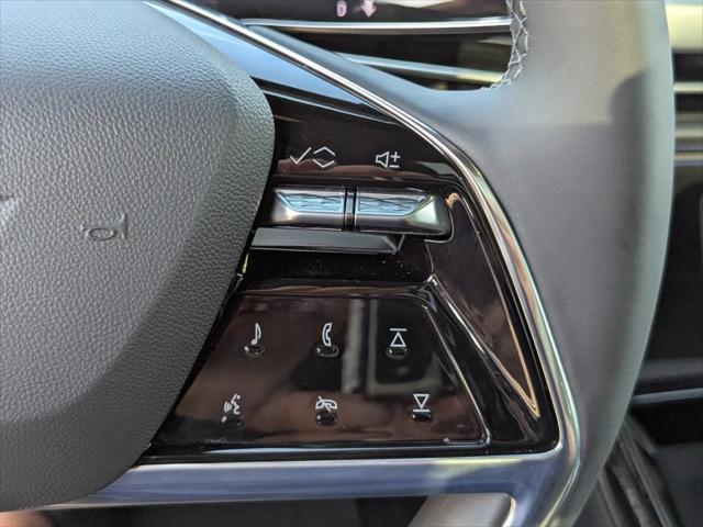 2025 Cadillac Escalade Luxury 1