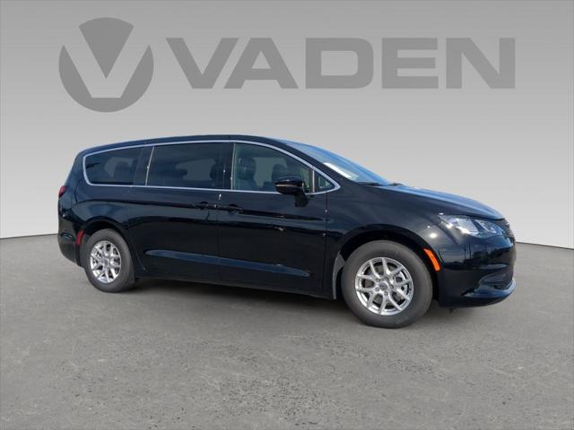 2025 Chrysler Voyager VOYAGER
