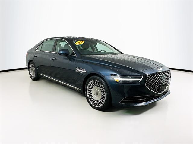 2022 Genesis G90