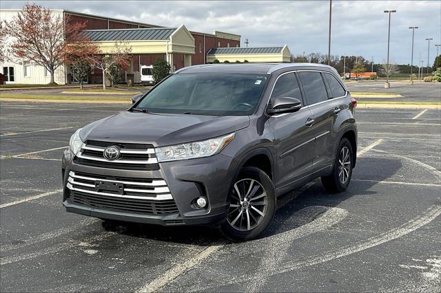 Used 2017 Toyota Highlander For Sale in OLIVE BRANCH, MS