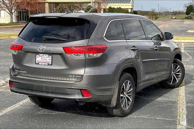 Used 2017 Toyota Highlander For Sale in OLIVE BRANCH, MS