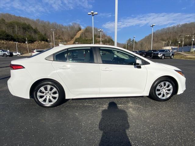 Used 2023 Toyota Corolla LE with VIN 5YFB4MDE0PP032005 for sale in Pikeville, KY