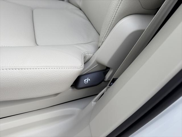 2025 Volvo XC90 B5 Core