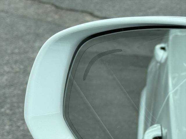 2025 Volvo XC90 B5 Core