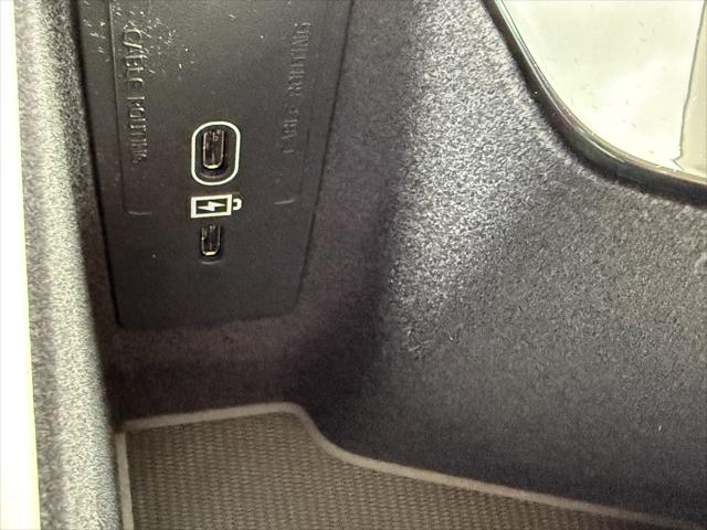 2025 Volvo XC90 B5 Core