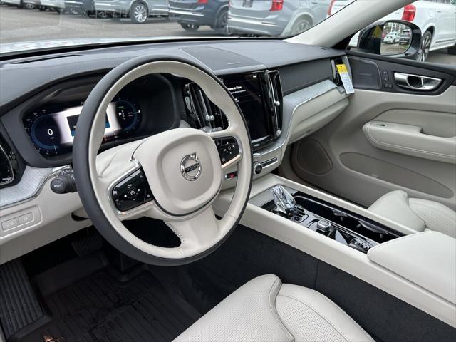 2025 Volvo XC60 Plug-In Hybrid T8 Ultra
