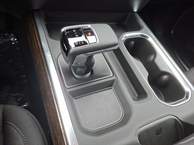 2025 GMC Sierra 1500 4WD Crew Cab Short Box Elevation with 3SB