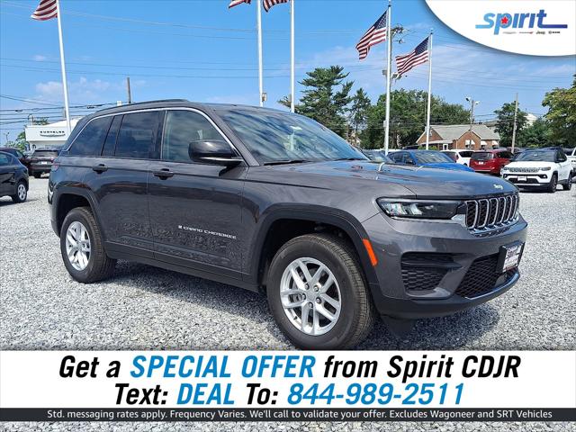 2025 Jeep Grand Cherokee GRAND CHEROKEE LAREDO X 4X4