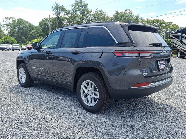 2025 Jeep Grand Cherokee GRAND CHEROKEE LAREDO X 4X4