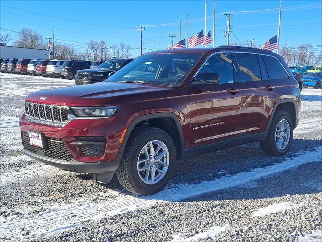 2025 Jeep Grand Cherokee GRAND CHEROKEE LAREDO X 4X4