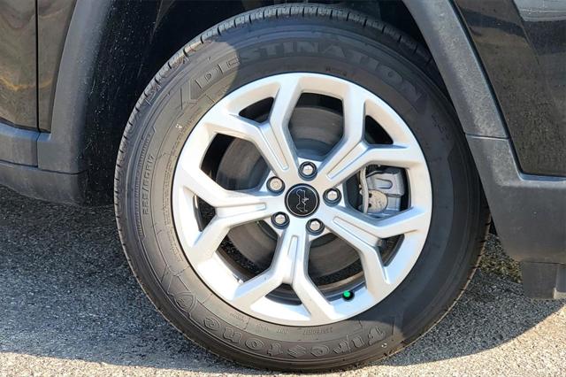 2025 Jeep Compass COMPASS SPORT 4X4