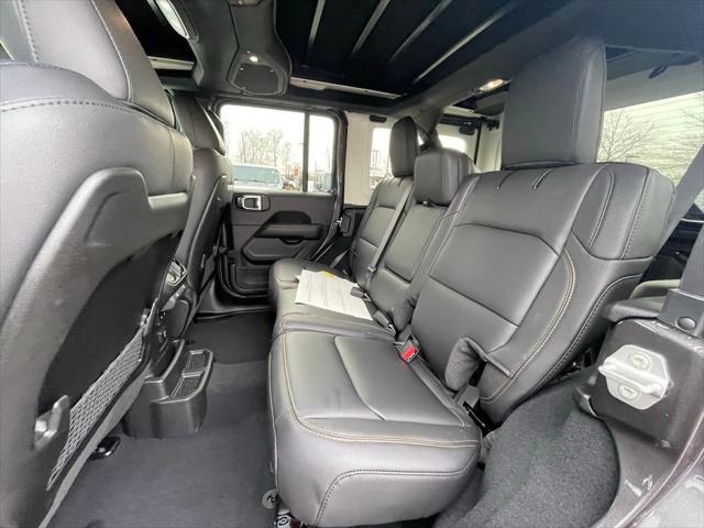 2025 Jeep Wrangler WRANGLER 4-DOOR SAHARA