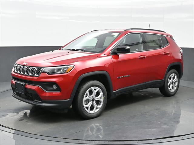 2025 Jeep Compass COMPASS LATITUDE 4X4