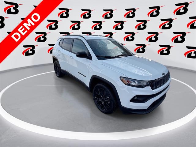 2025 Jeep Compass COMPASS LATITUDE 4X4