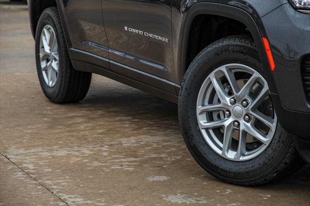2025 Jeep Grand Cherokee GRAND CHEROKEE LAREDO X 4X2
