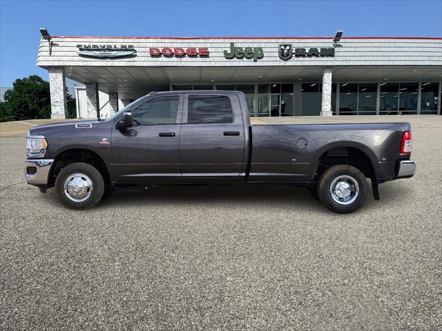 2024 RAM Ram 3500 RAM 3500 TRADESMAN CREW CAB 4X4 8 BOX