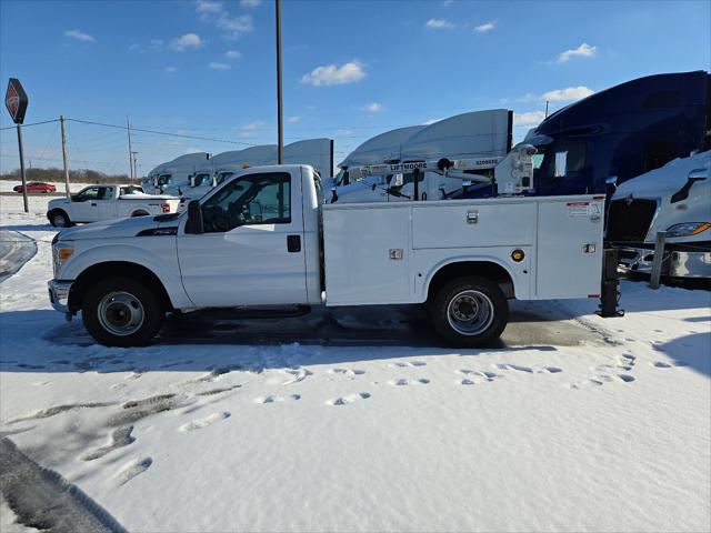 2012 Ford F-350 Chassis XL