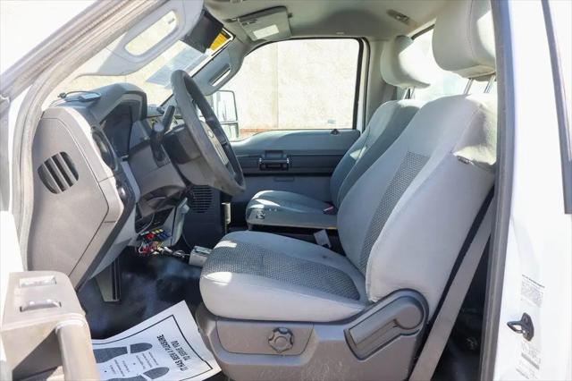 2012 Ford F-550 XL