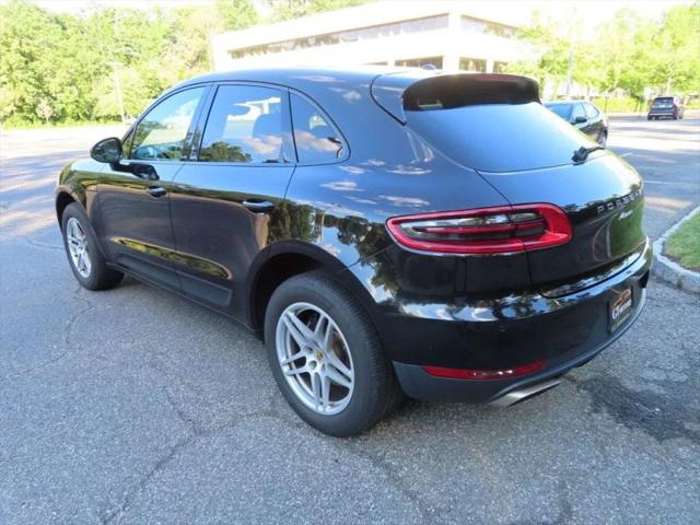 2017 Porsche Macan Sport Utility 4D