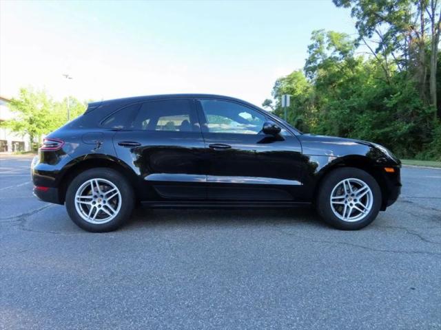 2017 Porsche Macan Sport Utility 4D