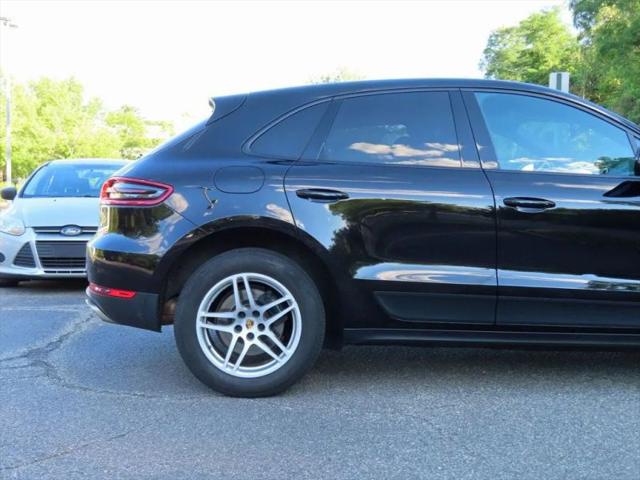 2017 Porsche Macan Sport Utility 4D