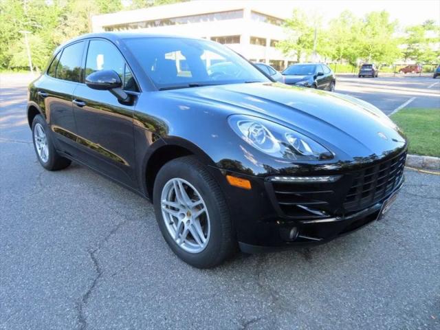 2017 Porsche Macan Sport Utility 4D