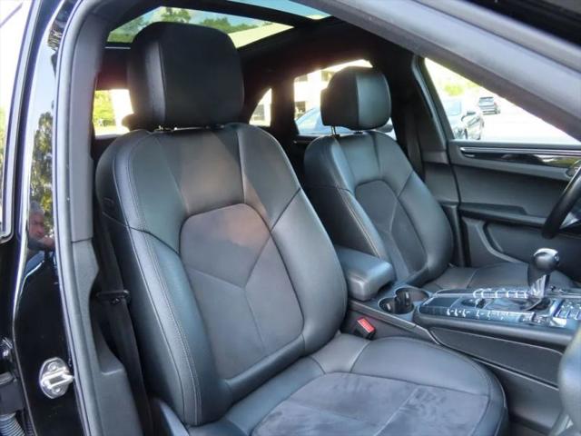 2017 Porsche Macan Sport Utility 4D