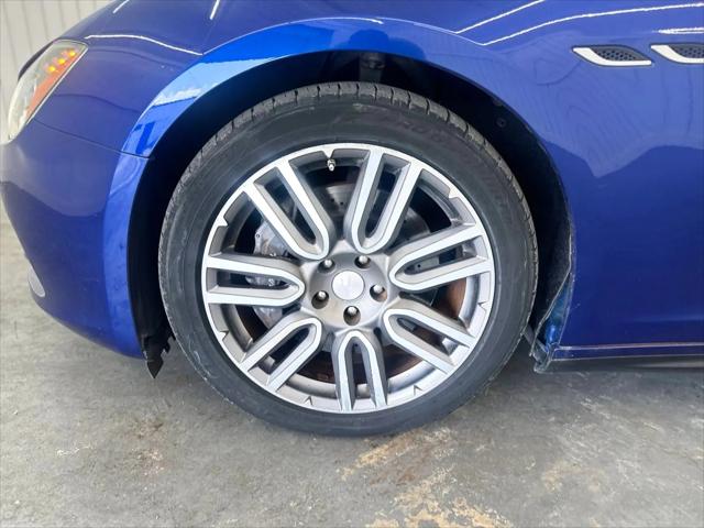 2015 Maserati Ghibli Standard