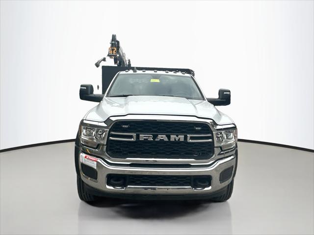 2024 RAM Ram 5500 Chassis Cab RAM 5500 TRADESMAN CHASSIS REGULAR CAB 4X4 84 CA