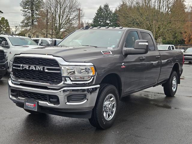 2024 RAM 2500 Tradesman Crew Cab 4x4 8 Box