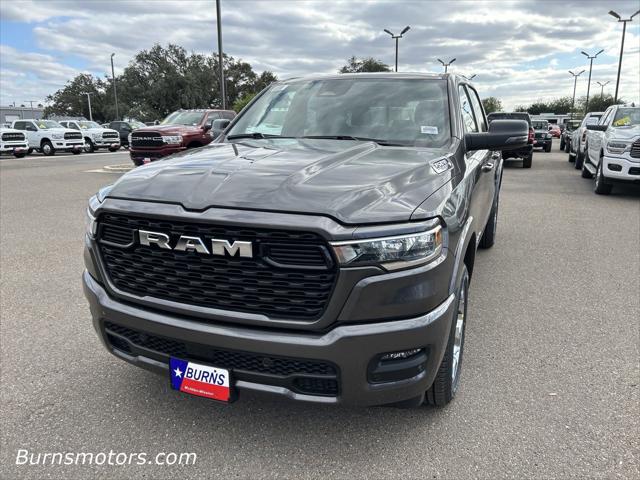 2025 RAM Ram 1500 RAM 1500 LONE STAR CREW CAB 4X2 57 BOX