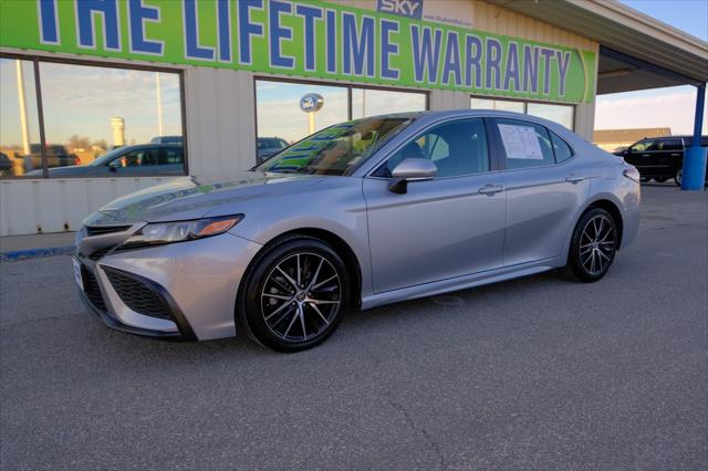 2022 Toyota Camry SE Nightshade Edition