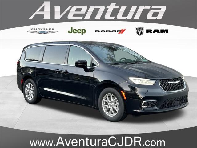 2025 Chrysler Pacifica PACIFICA SELECT