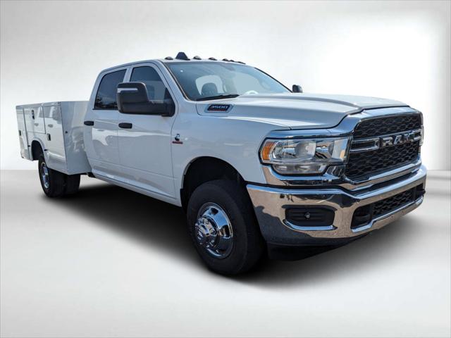 2024 RAM Ram 3500 Chassis Cab RAM 3500 TRADESMAN CREW CAB CHASSIS 4X4 60 CA