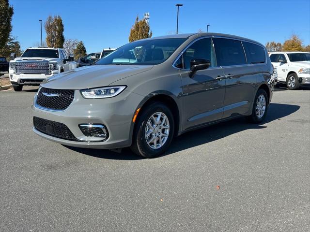 2025 Chrysler Pacifica PACIFICA SELECT