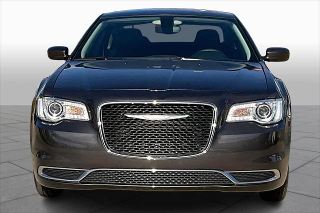 2023 Chrysler 300 Touring