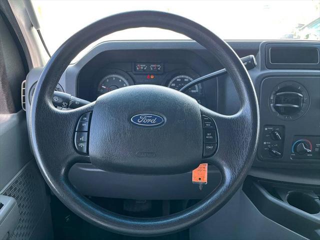 2012 Ford E-350 Super Duty Recreational
