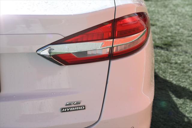 2020 Ford Fusion Hybrid SE