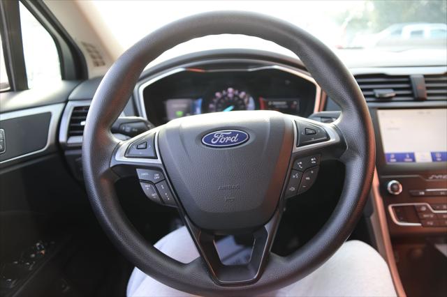 2020 Ford Fusion Hybrid SE