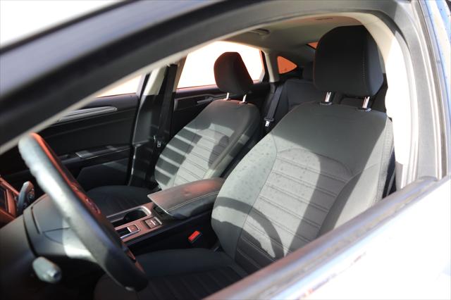 2020 Ford Fusion Hybrid SE