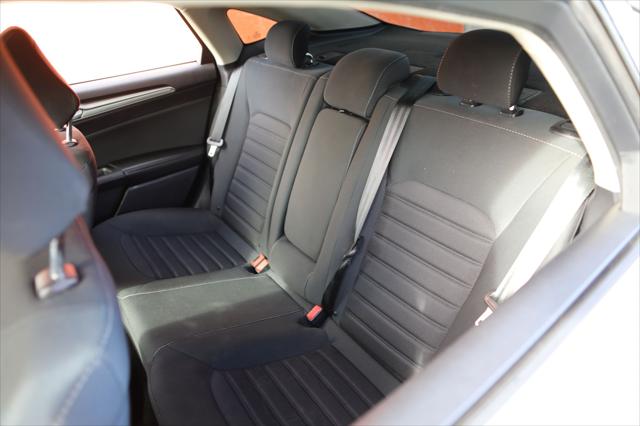 2020 Ford Fusion Hybrid SE