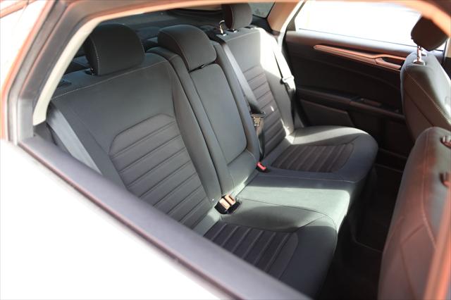 2020 Ford Fusion Hybrid SE