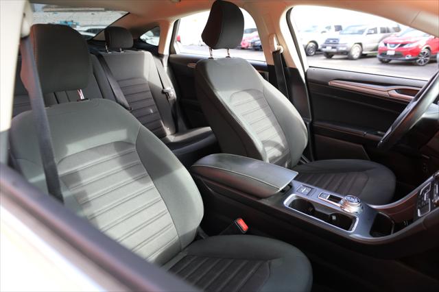 2020 Ford Fusion Hybrid SE