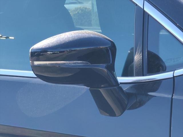 2025 Chrysler Voyager VOYAGER LX